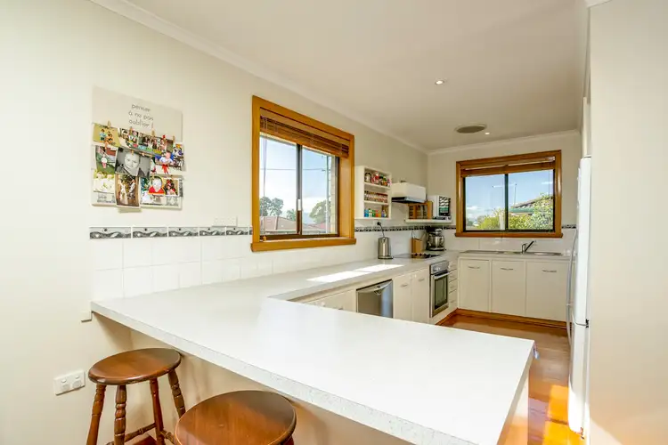 2 Downing St, Riverside TAS 7250