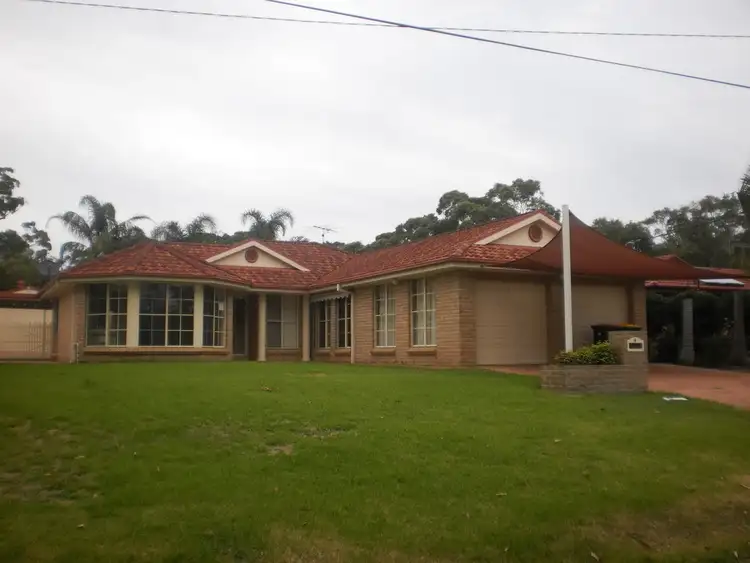 4 Victory View, Tanilba Bay NSW 2319