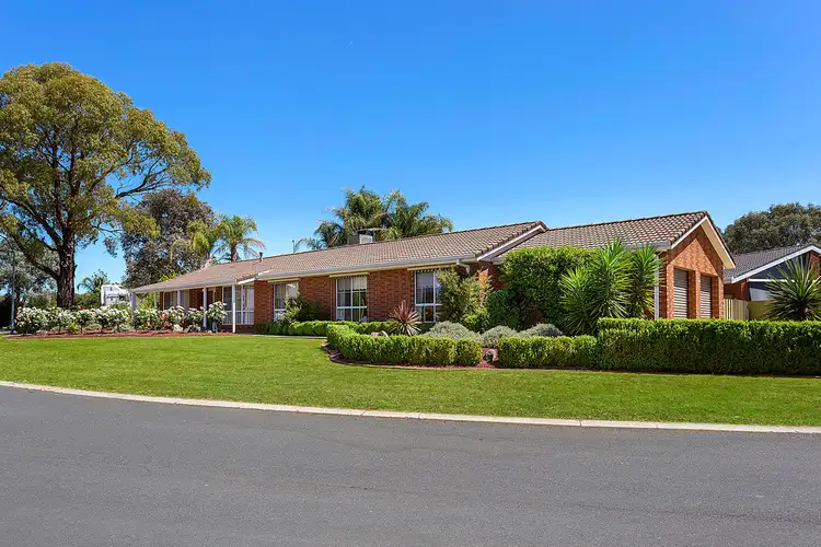101 St Andrews Circuit, Thurgoona NSW 2640