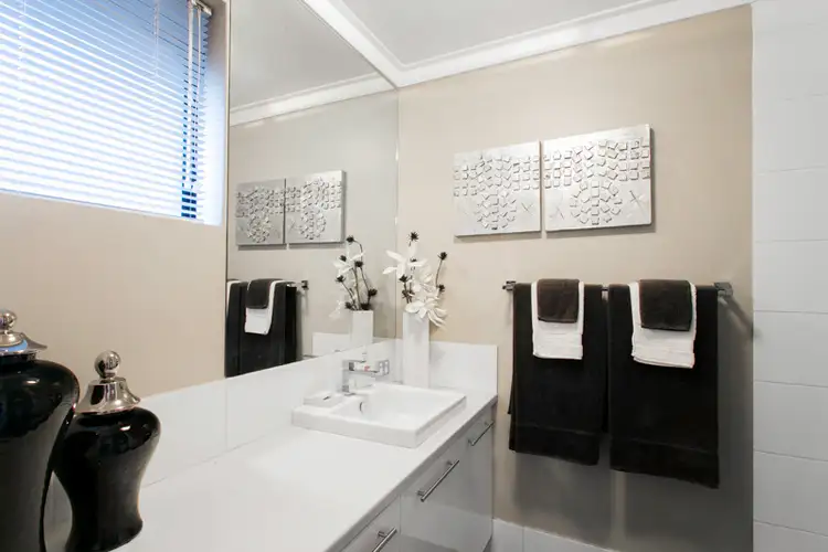 Fourth view of Homely house listing, 5 Cavalier Court, Thornlie WA 6108
