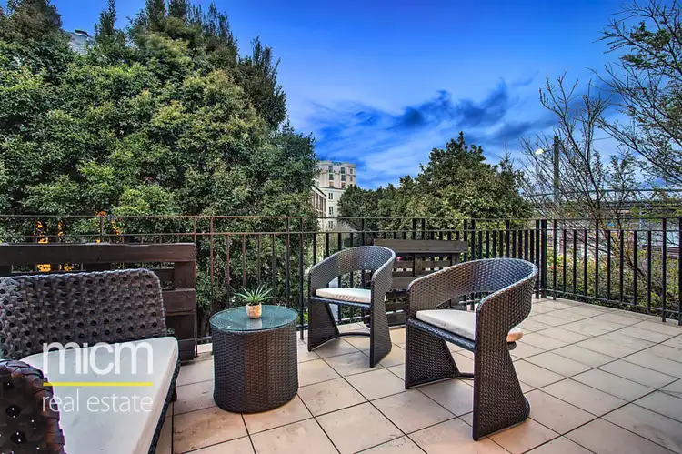 111/33 Cliveden Close, East Melbourne VIC 3002