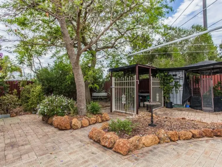 7 Ivanhoe Place, Gosnells WA 6110