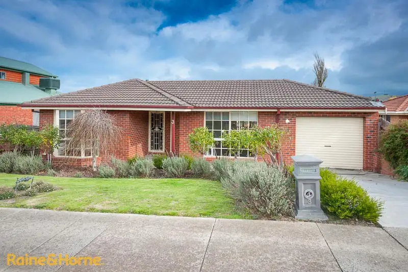Main view of Homely house listing, 3 Windarra Court, Sunbury VIC 3429