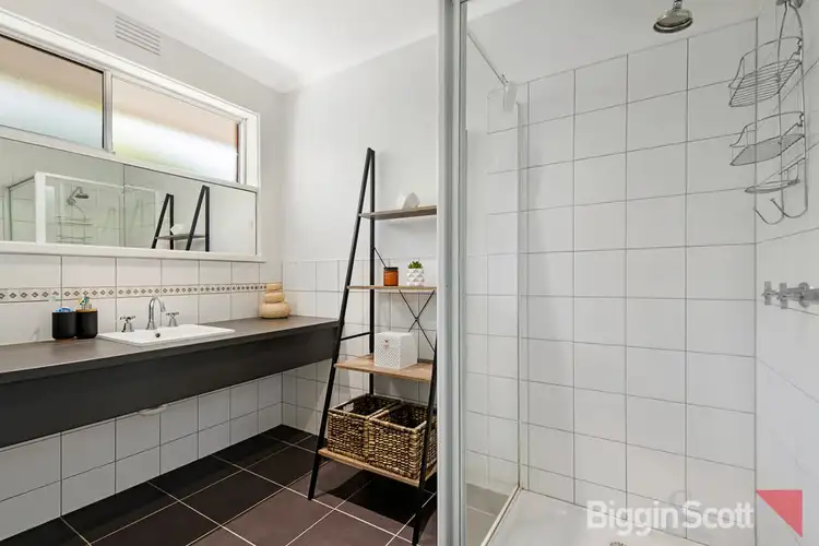 Fifth view of Homely unit listing, 2/9 Bronte Avenue, Burwood VIC 3125