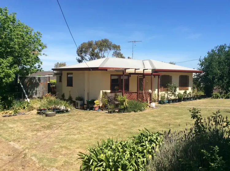 8 Rowe Street, Strathalbyn SA 5255