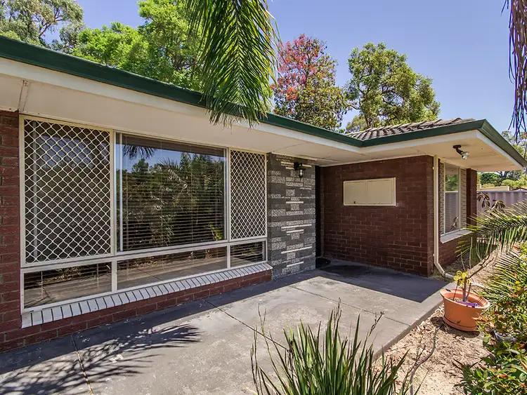 11 Crawford Road, Orelia WA 6167