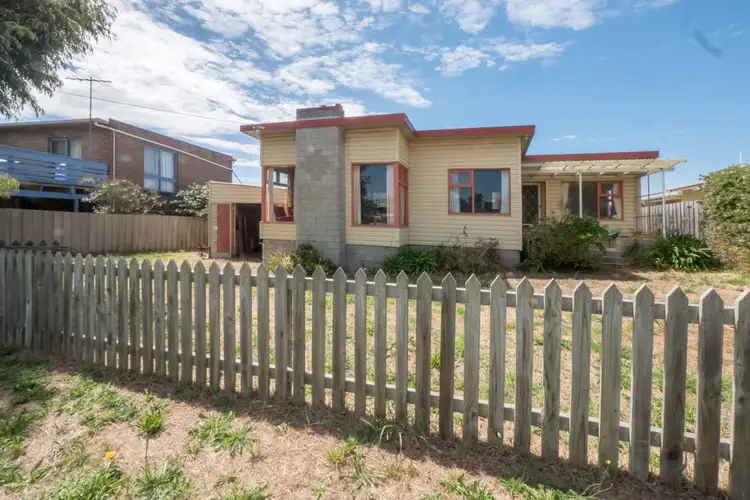 10 Algona Street, South Arm TAS 7022