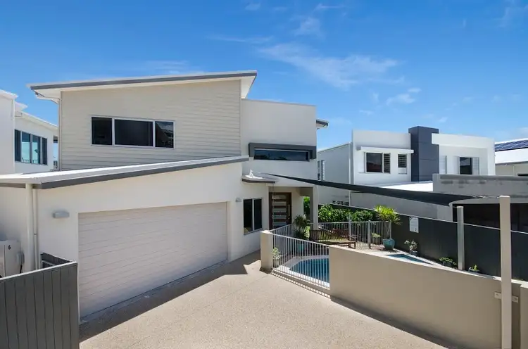 Second view of Homely house listing, 6 Panorama Court, North Ward QLD 4810