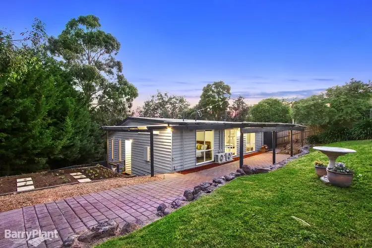 4 Baradine Road, Mooroolbark VIC 3138