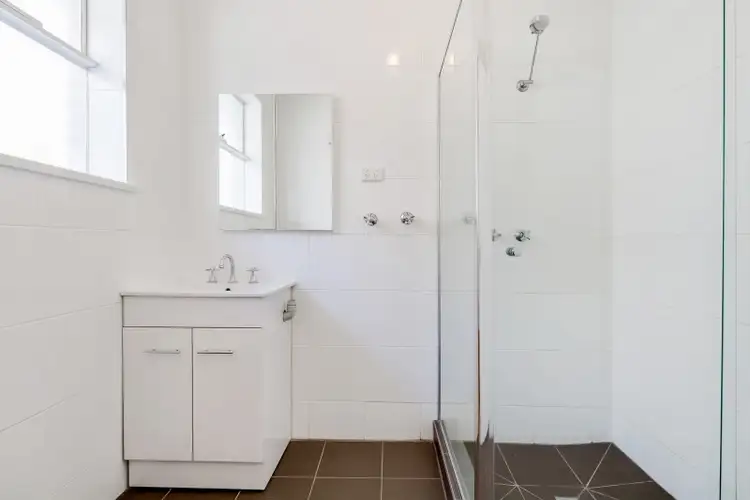 Fifth view of Homely villa listing, 2/18 MASCOMA STREET, Ascot Vale VIC 3032