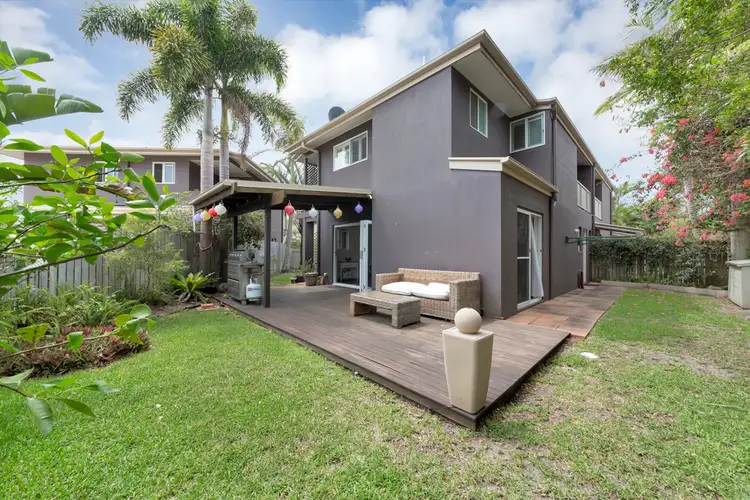 2/6 Stillwater Place, Noosaville QLD 4566