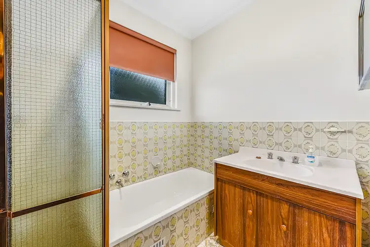 Seventh view of Homely unit listing, 2/15 Ellis Street, Mount Gambier SA 5290