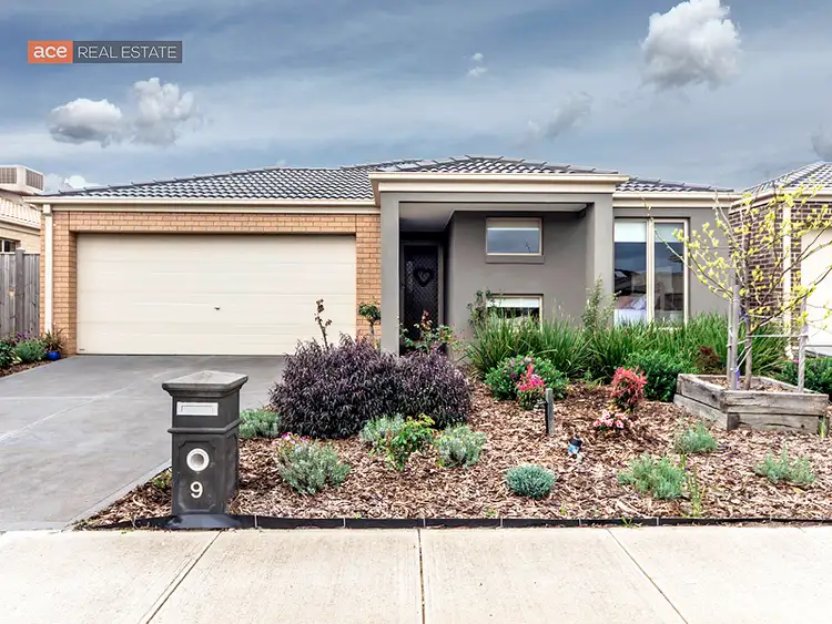 9 Oceana Street, Point Cook VIC 3030
