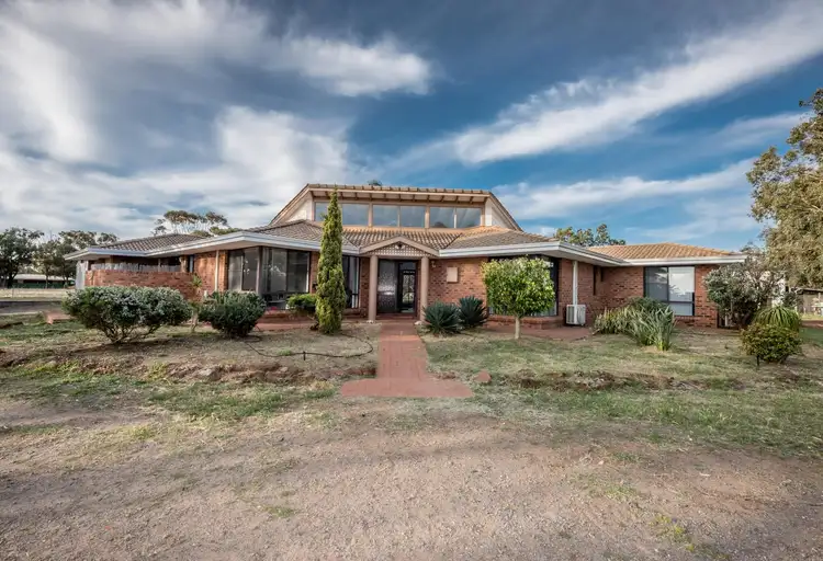 19 Jenark Road, Woorree WA 6530
