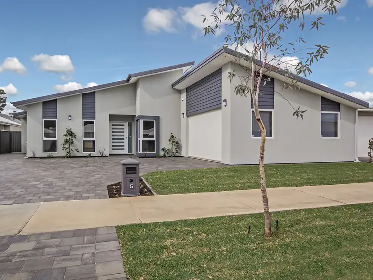Second view of Homely house listing, 5 Rushmore Loop, Baldivis WA 6171