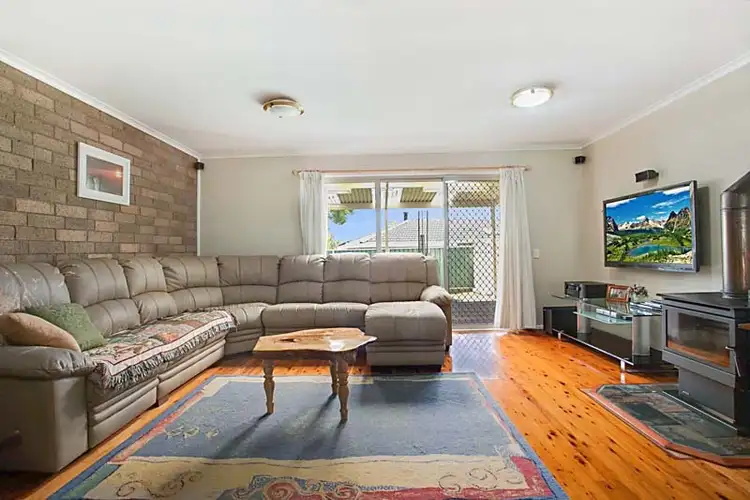 9 Brushbox Place, Bradbury NSW 2560