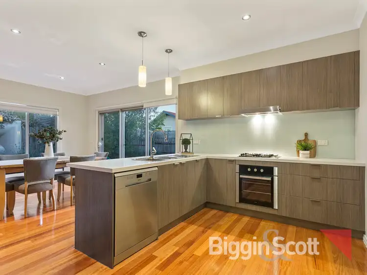 Fourth view of Homely townhouse listing, 2/250 Waverley Road, Mount Waverley VIC 3149
