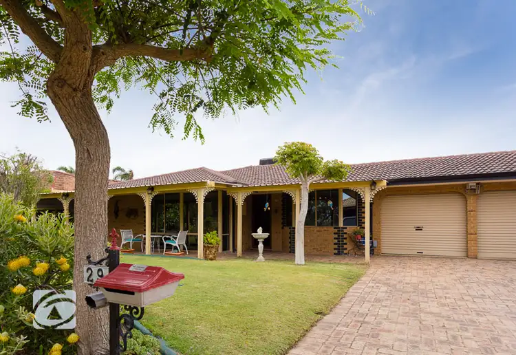 29 Pioneer Drive, Yangebup WA 6164