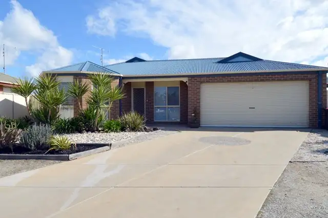 Main view of Homely house listing, 7 Quinn Court, Echuca VIC 3564