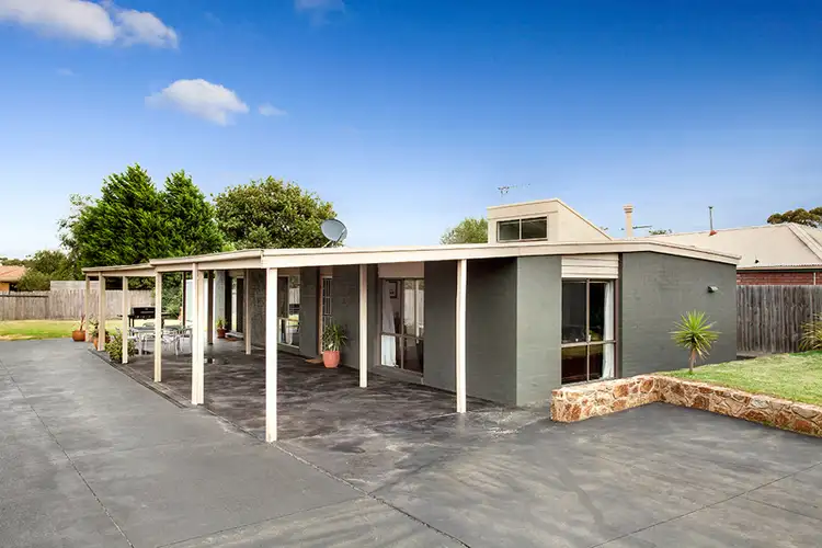 14 Hakea Drive, Mount Martha VIC 3934