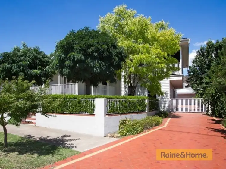 28 Kitchener Street, Tamworth NSW 2340