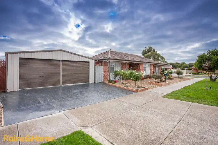 36 Muirfield Drive, Sunbury VIC 3429