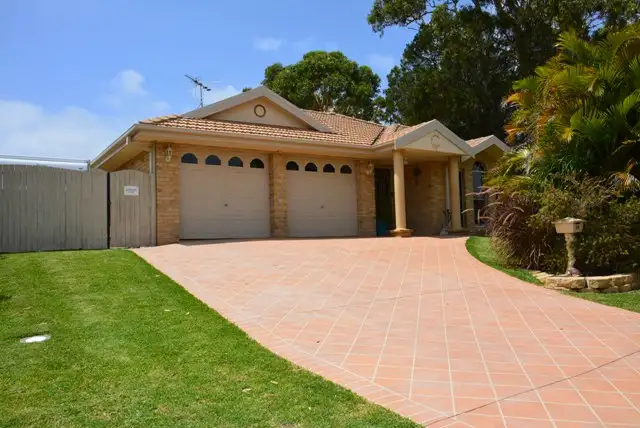 24 Pinaroo Road, Gwandalan NSW 2259
