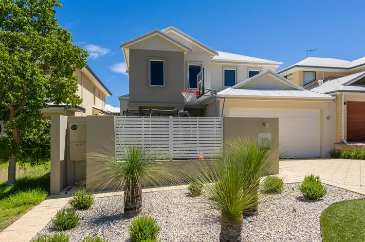 10 Broad St, Kensington WA 6151