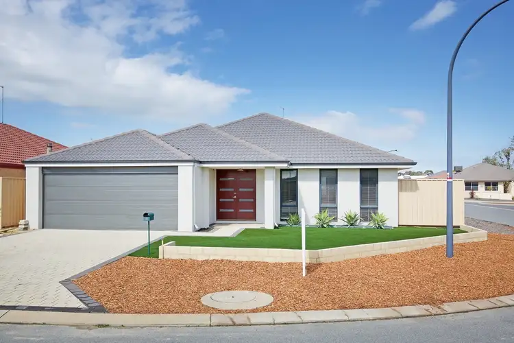 16 Greenacre Street, Pinjarra WA 6208