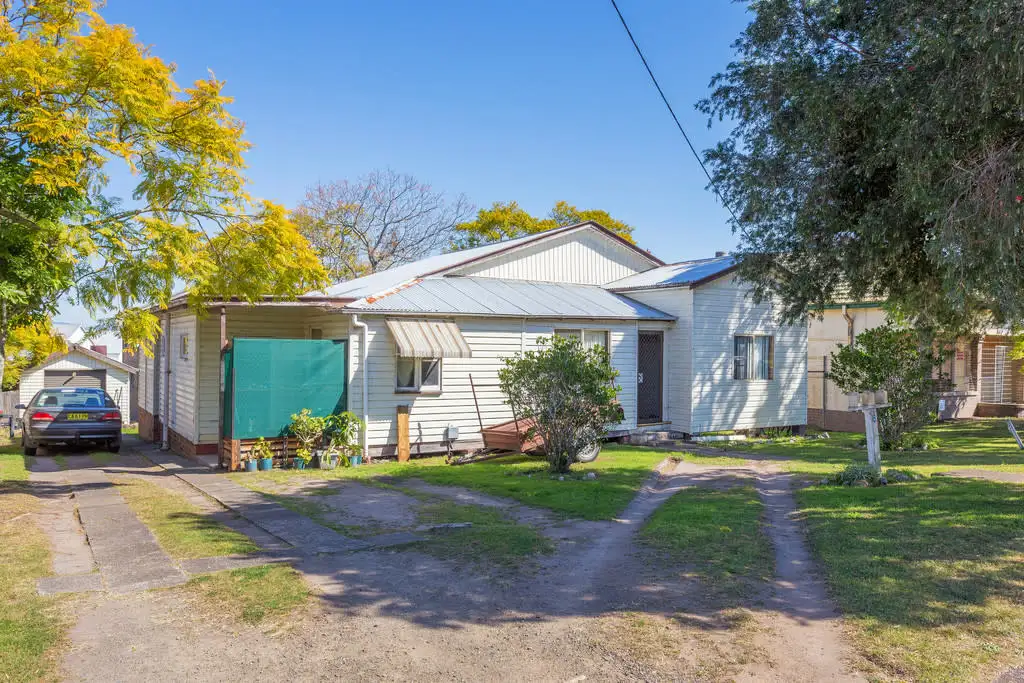 Main view of Homely block of units listing, 1-3/8 Railway Parade, Taree NSW 2430