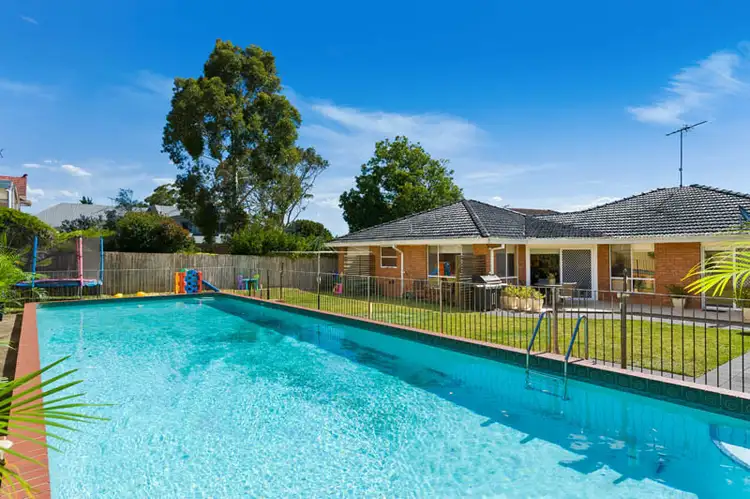 10 Atami Place, Picnic Point NSW 2213