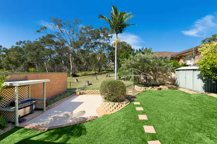 9 Amberdale Avenue, Picnic Point NSW 2213