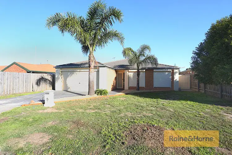 3 Turia Grove
