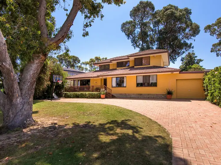 18 Maisie Crescent, Wembley Downs WA 6019