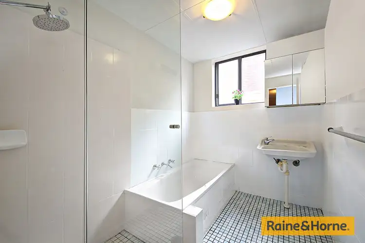 Fifth view of Homely unit listing, 2/123 Harrow Road, Bexley NSW 2207