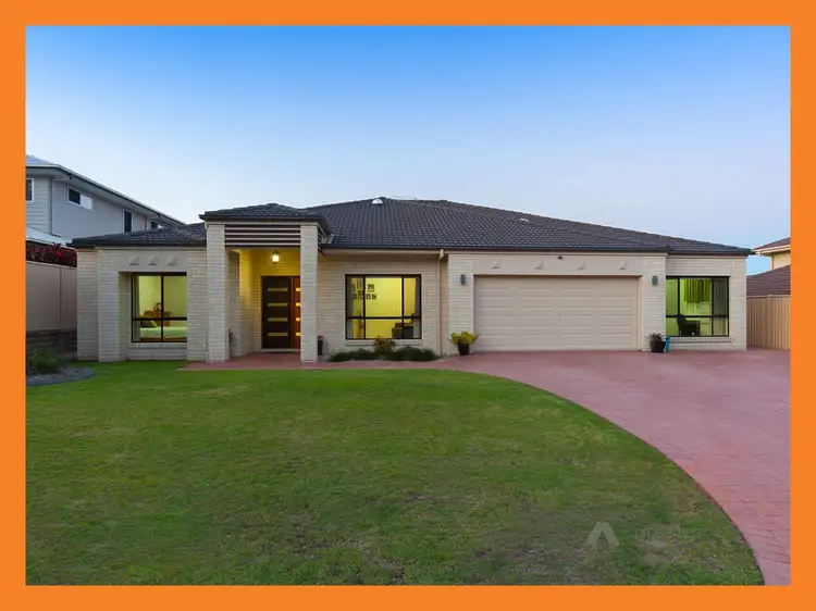 19 Roland St, Parkinson QLD 4115