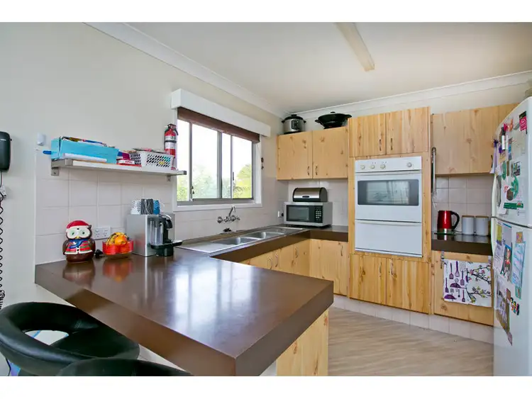 Sixth view of Homely house listing, 4 Chelsea Crs, Alexandra Hills QLD 4161