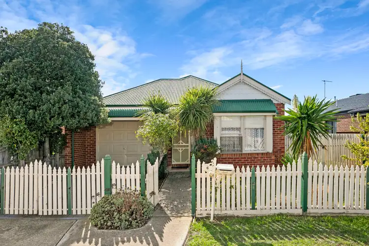 6 Rosanna Mews, Lara VIC 3212