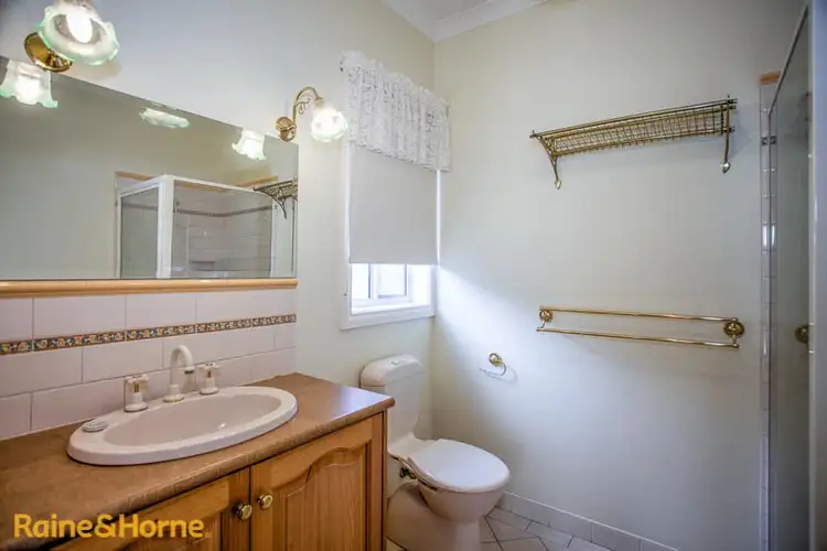Sixth view of Homely house listing, 20 Dadswell Court, Sunbury VIC 3429
