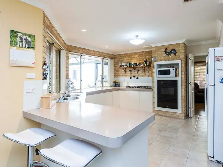 Sixth view of Homely house listing, 10 Boronia Close, Pinjarra WA 6208