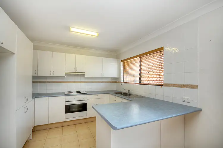 Fifth view of Homely unit listing, Unit @ 22 Dunlop  Court, Mermaid Waters QLD 4218