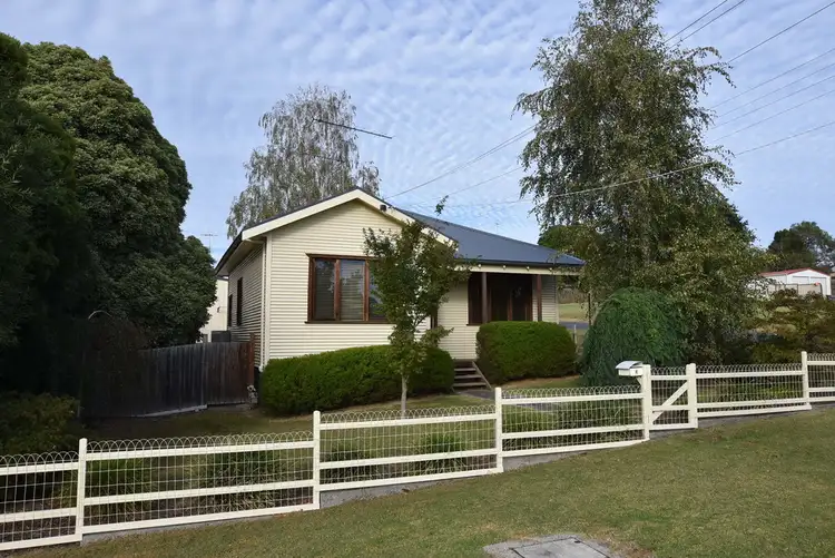 4 Railway Crescent, Moe VIC 3825
