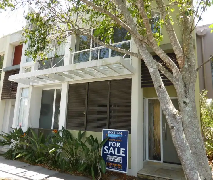 36 Moores Crescent, Varsity Lakes QLD 4227