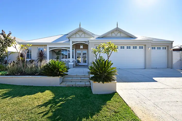 21 Carmen Circuit, The Vines WA 6069