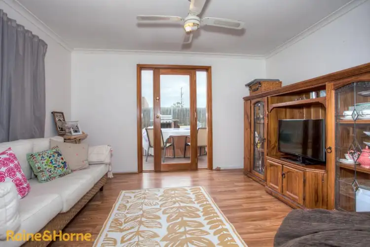 Seventh view of Homely house listing, 16 Plante court, Sunbury VIC 3429
