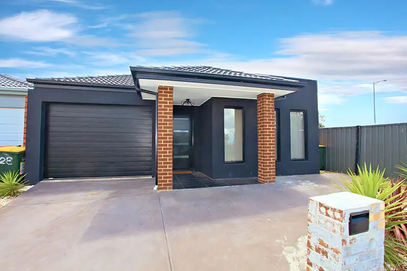 Main view of Homely house listing, 26 Oakgrove Drive, Craigieburn VIC 3064