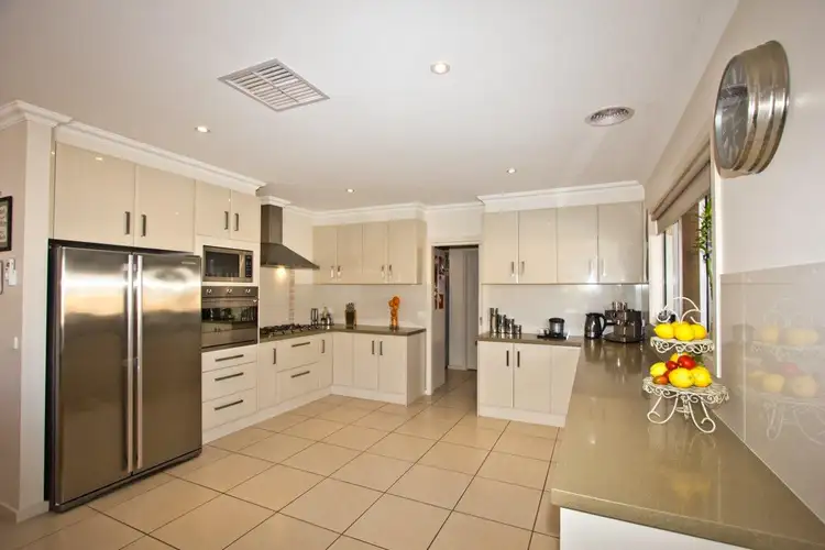 Third view of Homely house listing, 10 Freshwater Court, Mildura VIC 3500