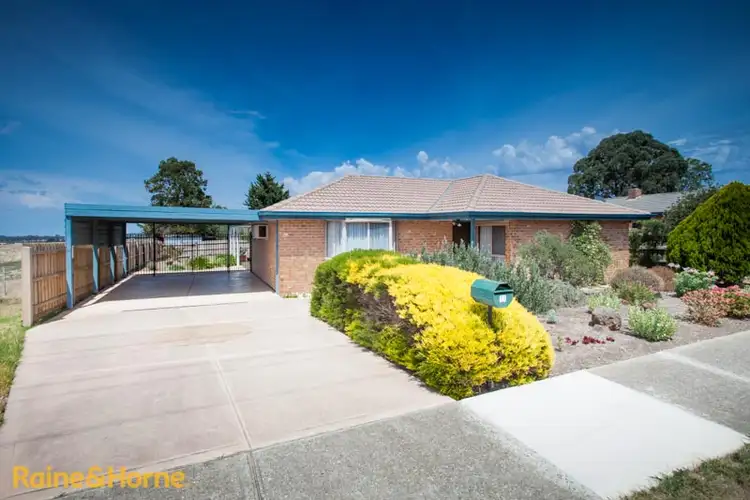 77 Mitchells Lane, Sunbury VIC 3429