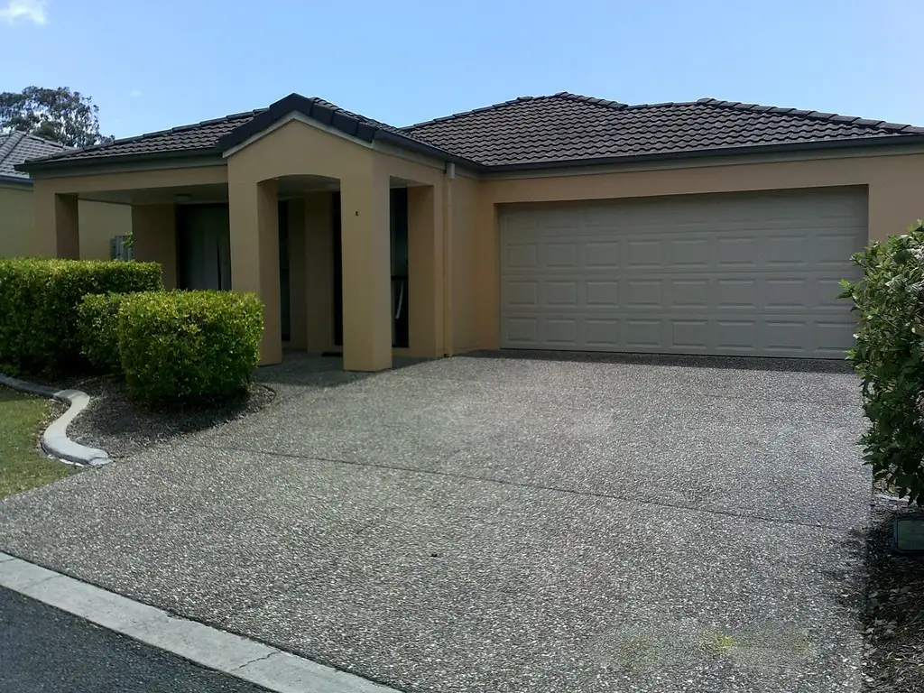 Main view of Homely villa listing, 6/95 Arundel Drive, Arundel QLD 4214
