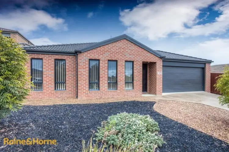 104 PHILLIP DRIVE, Sunbury VIC 3429